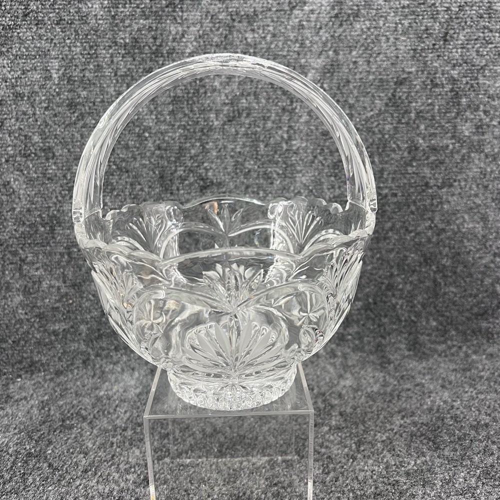 Crystal Clear Round Glass Basket, Hand-cut 24% Lead Crystal